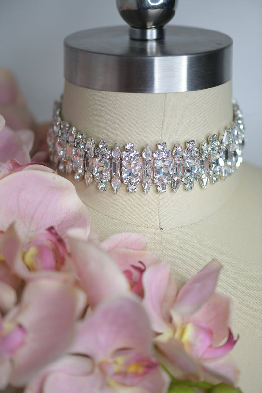 Monroe-Choker